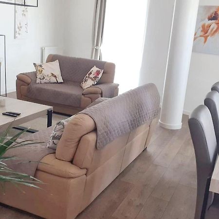 Modern Apartment In Cureghem Anderlecht 134 M² + Terrace Bruselas Exterior foto