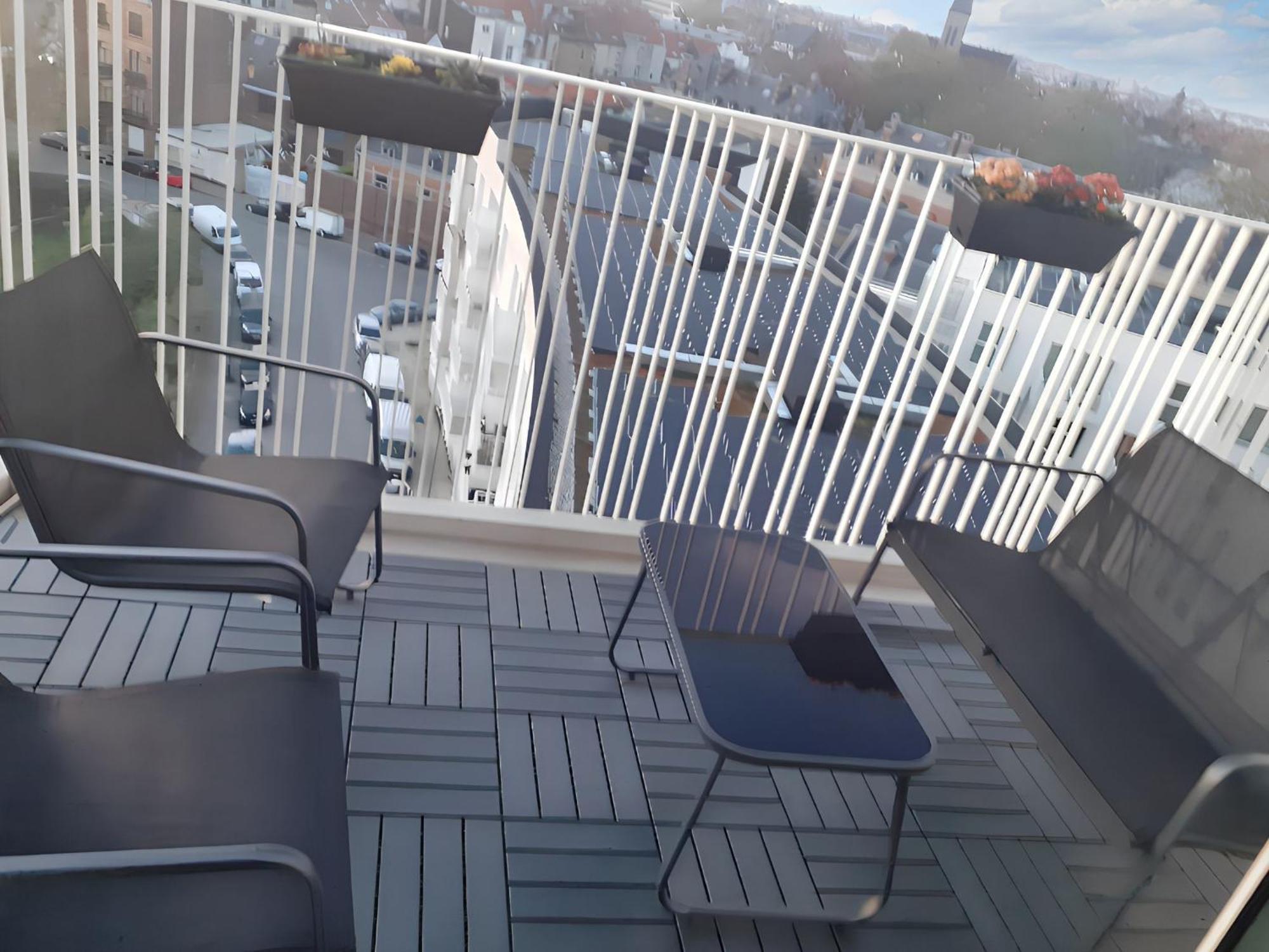 Modern Apartment In Cureghem Anderlecht 134 M² + Terrace Bruselas Exterior foto
