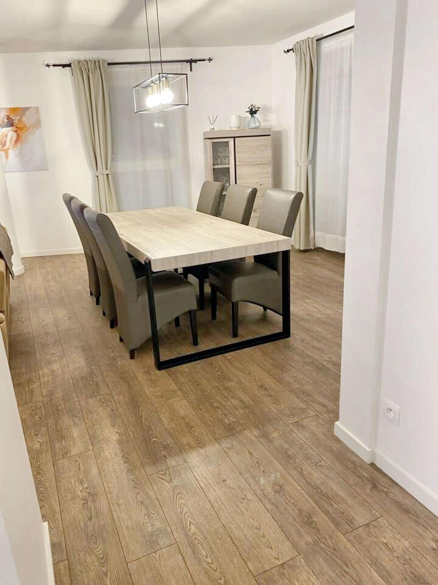 Modern Apartment In Cureghem Anderlecht 134 M² + Terrace Bruselas Exterior foto